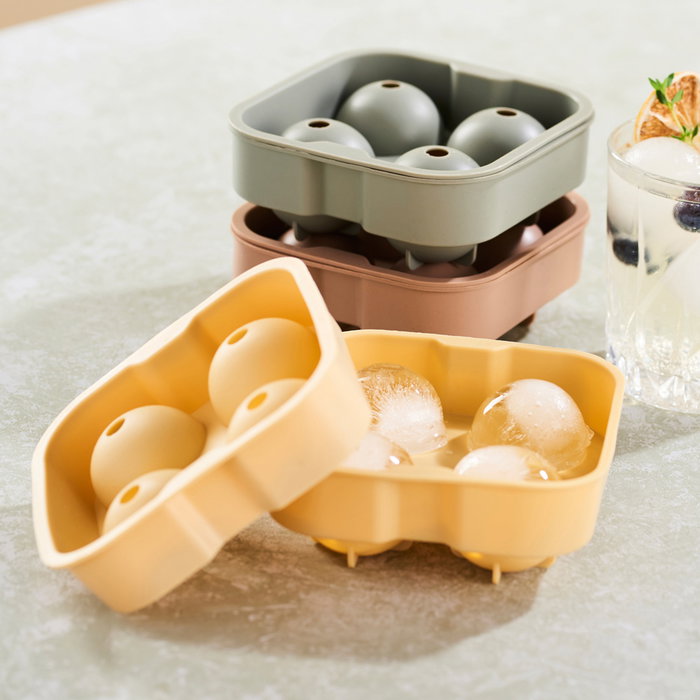 Day Molde para 4 Cubitos de Hielo Esféricos de Silicona, Colores Surtidos 12x12 cm Day Molde para 4 Cubitos de Hielo Esféricos de Silicona, Colores Surtidos 12x12 cm