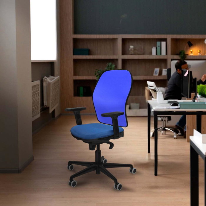 PIQUERAS Y CRESPO Silla de oficina Jorquera con mecanismo Sincro, tela roja y malla gris