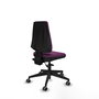 Silla de oficina Elche con mecanismo Asincro tapizada con Similpiel color Morado. Equipada con Base piramidal negra, Sin brazos y Ruedas 65 mm parqué