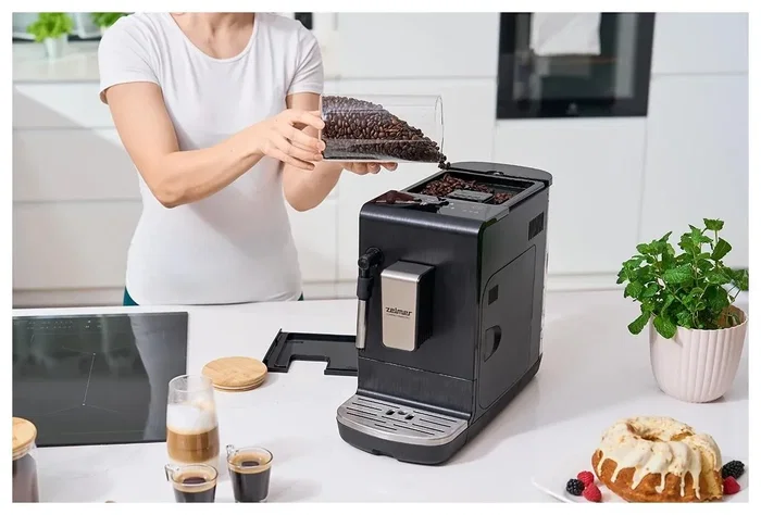 Zelmer Compact Maestro ZCM8110 Cafetera Superautomática Negro 1550W 20 bares