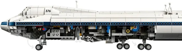 LEGO Avión portaaviones LEGO Icons 10360