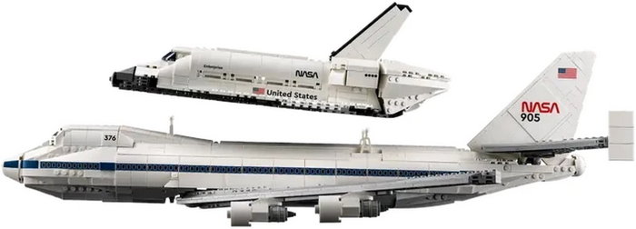 LEGO Avión portaaviones LEGO Icons 10360