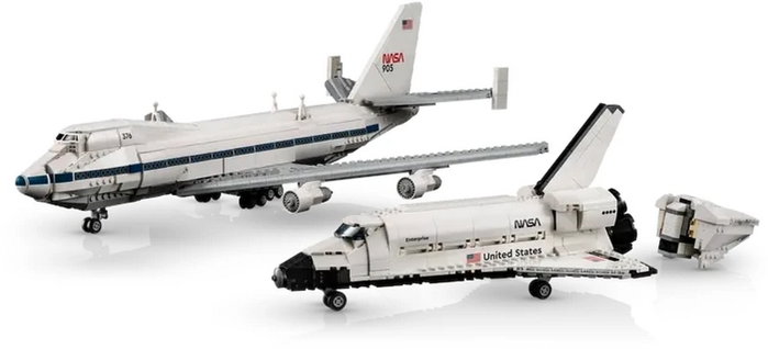 LEGO Avión portaaviones LEGO Icons 10360