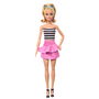 Barbie Muñeca Fashionista Top Rayas Con Falda Rosa HRH11
