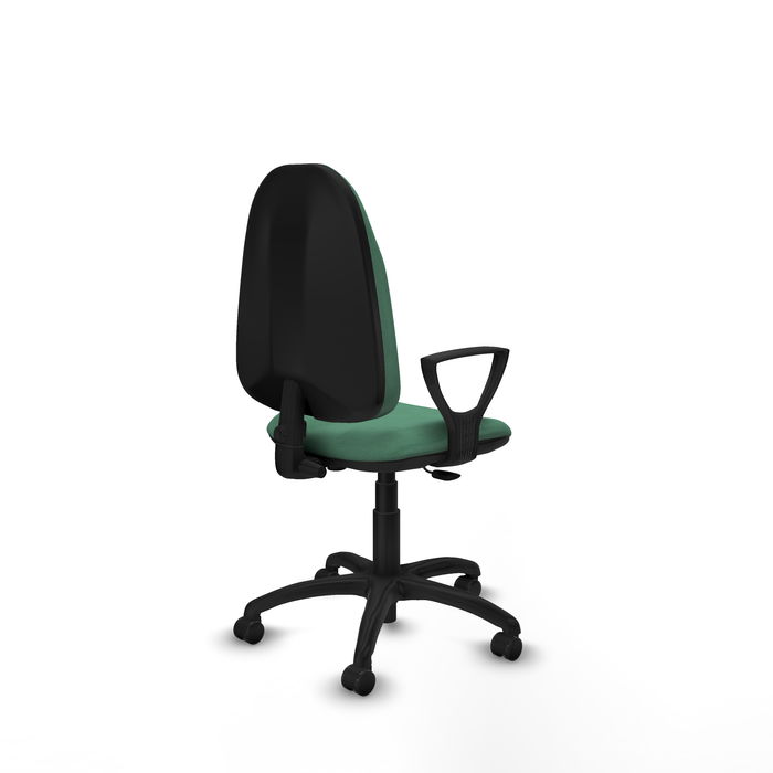 Silla de oficina Algarra con mecanismo Contacto permanente básico tapizada con Tela color Verde esmeralda. Equipada con Base poliamida negra, Brazos fijos y Ruedas de parqué