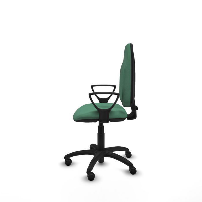 Silla de oficina Algarra con mecanismo Contacto permanente básico tapizada con Tela color Verde esmeralda. Equipada con Base poliamida negra, Brazos fijos y Ruedas de parqué