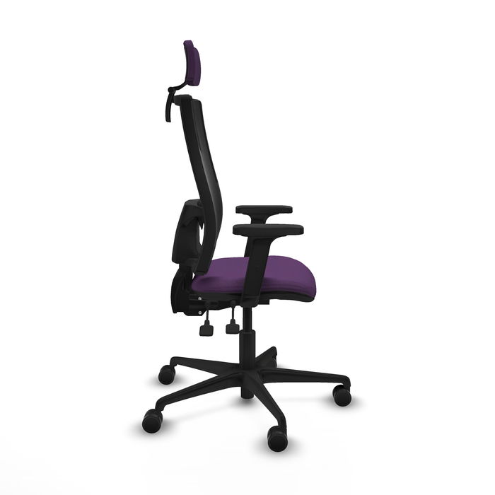 Silla de oficina Bormate con mecanismo Asincro tapizada con Tela color Morado y malla color Negro. Equipada con lumbar 1D, Brazos 2D, Cabecero 2D y Ruedas 65mm nailon