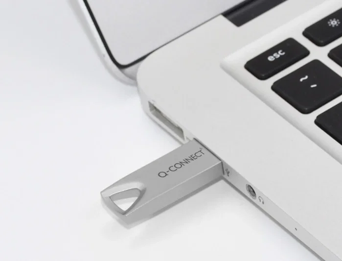 Q-connect Memoria USB Flash Premium 16 GB 2.0 Plateada Q-connect Memoria USB Flash Premium 16 GB 2.0 Plateada