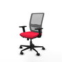 Silla de oficina Haches con mecanismo Sincro/Traslack tapizada con Tela color Rojo y malla color Gris. Equipada con lumbar 1D, Brazos 2D y Ruedas 65mm nailon