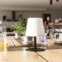 Lumisky STANDY MINI Dark Lámpara de Mesa Inalámbrica, Al. 25 cm, Base Negra, LED Blanco Cálido y Blanco