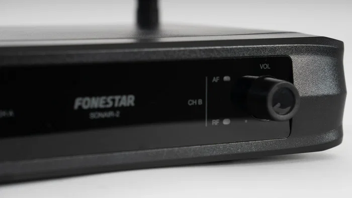 Fonestar SONAIR-2MP Sistema de Micrófono Inalámbrico UHF Doble Fonestar SONAIR-2MP Sistema de Micrófono Inalámbrico UHF Doble