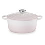 Le Creuset 21177247774430 Signature Gusseisen-Bräter, Sartén Redonda 24cm 4.2L Color Shell Pink, Hierro Fundido, Resistente a 260°C, Incluye Tapa