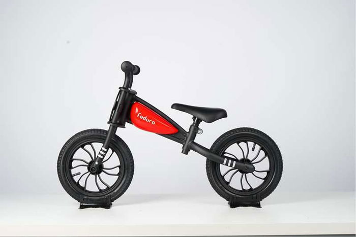 Ociotrends Bicicleta sin pedales Feduro Rojo 12" para niños desde 18 meses