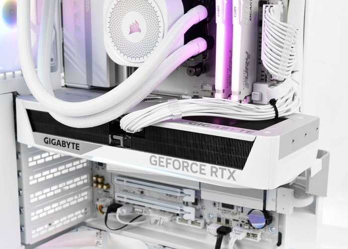 Komputronik Level UP [Q02] Ryzen 7 7800X3D | RTX 5070 | 32GB | 1TB | W11H