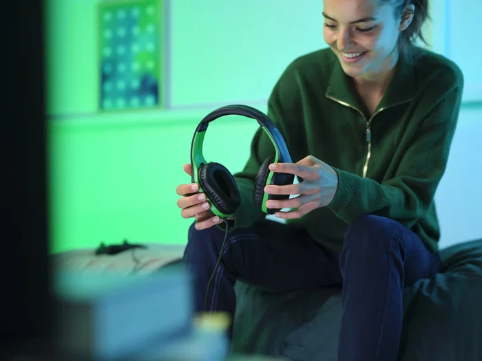 Trust GXT 415X Zirox Auriculares Gaming Verde/Negro con Micrófono Plegable y Jack 3,5 mm Trust GXT 415X Zirox Auriculares Gaming Verde/Negro con Micrófono Plegable y Jack 3,5 mm