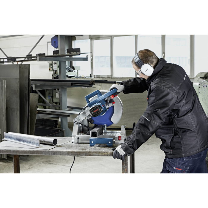 Bosch GCD 12 JL Cortadora de metales de 12 pulgadas