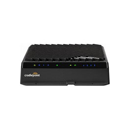 Cradlepoint R1900 Router 5G Modem Router 5G con licencia 3 años NETCLOUD Mobile Essentials