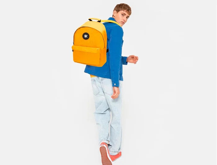 Antartik Mochila con Asa y Bolsillos con Cremallera Color Mostaza 310x160x410 mm