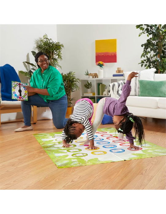 Hasbro Twister Junior - Versión Multilingüe, Juego de Movimiento para Niños a Partir de 3 Años, Tapete Doble Cara, 2 a 4 Jugadores