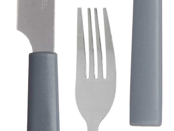 Kinvara Set 16 Cubiertos con Cubertero Gris Metal y Plástico 7x38x5 cm (Set de 6) Kinvara Set 16 Cubiertos con Cubertero Gris Metal y Plástico 7x38x5 cm (Set de 6)