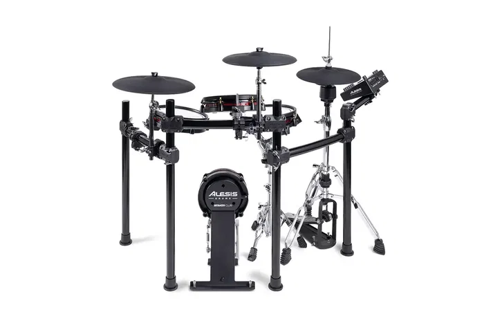 Alesis Strata Club Batería Electrónica con Módulo Core Drum, Pantalla Táctil de 7", 360°, Triple Zona, Bluetooth Audio+MIDI I/O Alesis Strata Club Batería Electrónica con Módulo Core Drum, Pantalla Táctil de 7", 360°, Triple Zona, Bluetooth Audio+MIDI I/O