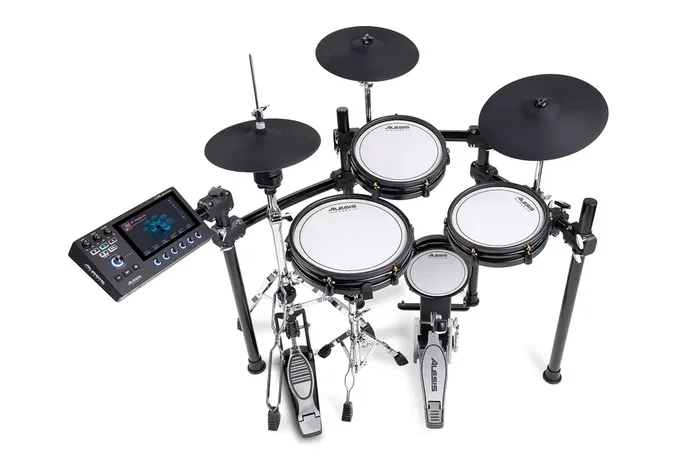 Alesis Strata Club Batería Electrónica con Módulo Core Drum, Pantalla Táctil de 7", 360°, Triple Zona, Bluetooth Audio+MIDI I/O Alesis Strata Club Batería Electrónica con Módulo Core Drum, Pantalla Táctil de 7", 360°, Triple Zona, Bluetooth Audio+MIDI I/O