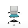 PIQUERAS Y CRESPO Silla de oficina Haches Turquesa y Blanco con brazos 3D