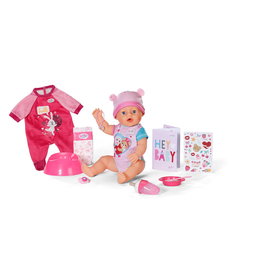 MGA Muñeca Emma + Outfit Baby Born 43cm con Funciones Realistas Sin Pilas, 10+1 Accesorios, Incluye Biberón, Chupete, Pañal y Álbum
