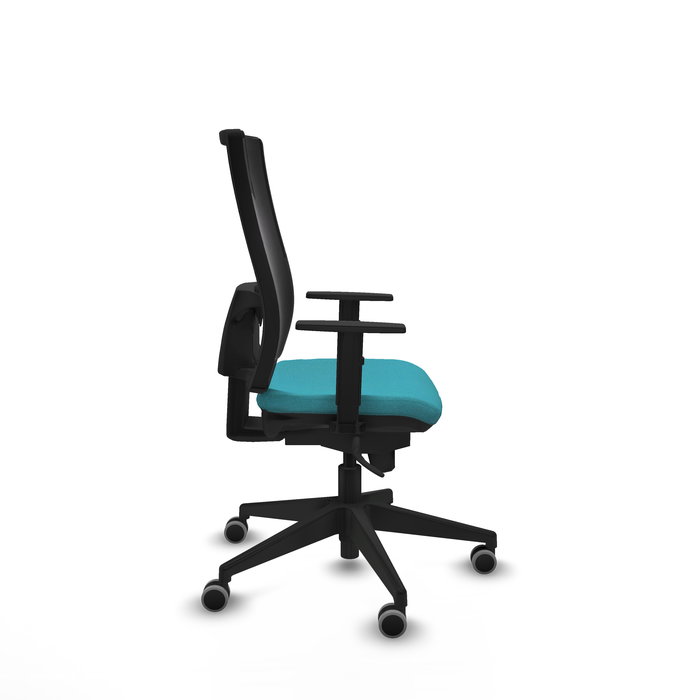 Silla de oficina Horna con mecanismo Sincro tapizada con Tela color Turquesa y malla color Negro. Equipada con lumbar 1D, Brazos 1D y Ruedas 65 mm parqué