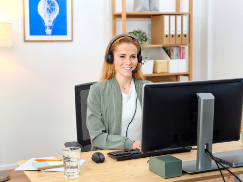 Trust Ayda Auriculares USB con Micrófono ENC Negro