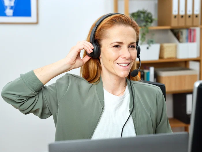 Trust Auriculares Ayda con Micrófono ENC - Diadema Alámbrico USB Supraaural para Llamadas/Música - Cancelación de Ruido Activa - Negro