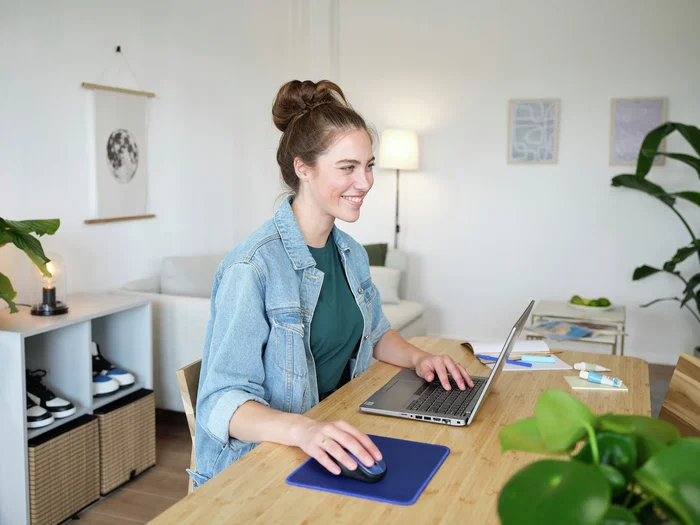 Trust Boye - Alfombrilla para ratón ecológica, caucho, tamaño 250x210mm, grosor 3mm, color azul