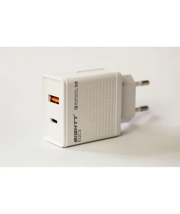 Eightt EQC3 Cargador Rápido QC 3.0 y PD 3.0 de 18W con 2 Puertos (USB-A y USB-C) para Smartphones, Blanco