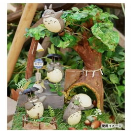 Benelic Mi vecino Totoro Figura Mini Misteriosa Totoro Series 1 Expositor (6)