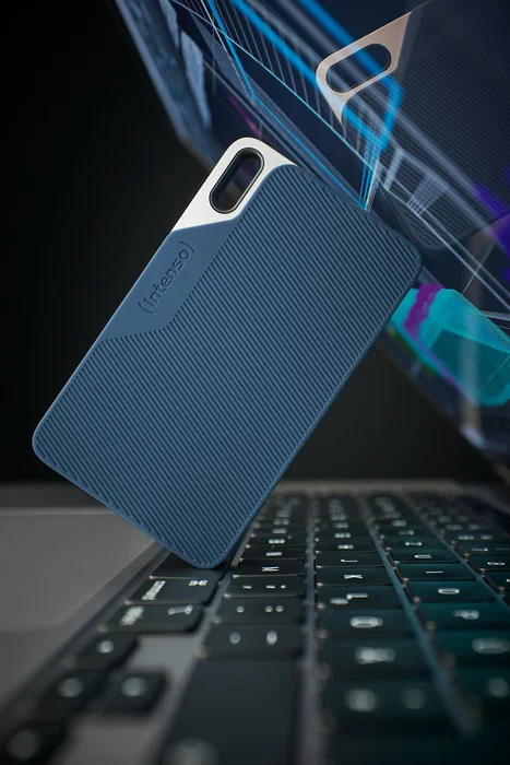 Intenso TX100 Disco Duro Externo SSD 250 GB, USB Tipo C 3.2 Gen 1, Velocidad Lectura/Escritura hasta 500 MB/s, Resistente a Golpes, Color Azul Gris Intenso TX100 Disco Duro Externo SSD 250 GB, USB Tipo C 3.2 Gen 1, Velocidad Lectura/Escritura hasta 500 MB/s, Resistente a Golpes, Color Azul Gris