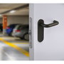 Juego de manillas con placa 172x46 mm acero negro para puerta 3P