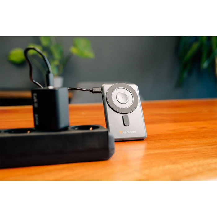 Verbatim Charge 'n' Go 2C 5000mAh Gris con 2 Cables USB-C