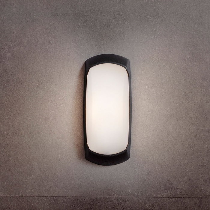 Fumagalli Aplique Ovalado Francy-Op, Negro Translúcido, IP66 Resistente, Casquillo E27 Max 23W, 300x85x130 mm, Con Fijación
