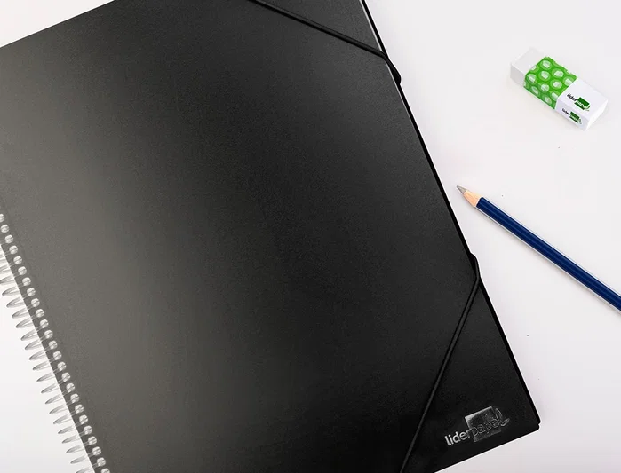 Liderpapel Carpeta escaparate con espiral 10 fundas de polipropileno DIN A4 negro