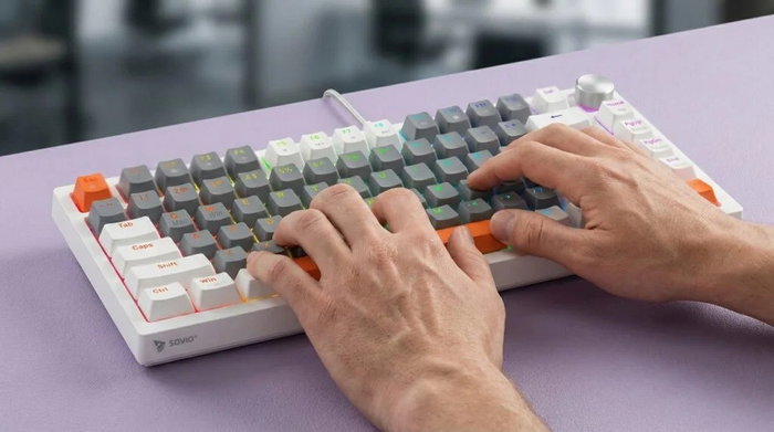 Savio ASTRAL White Teclado Magnético Outemu White Jade RGB Savio ASTRAL White Teclado Magnético Outemu White Jade RGB