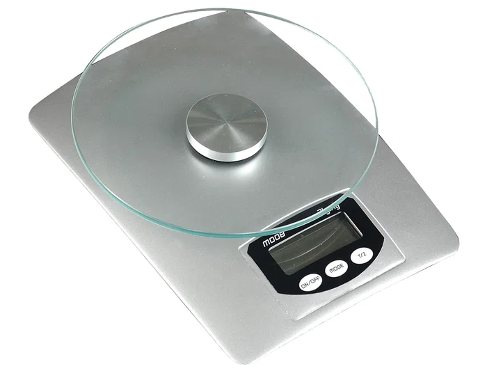 Q-connect Báscula Electrónica de Precision Pesa Cartas, 5000 g Capacidad, Resolución 2 g, Pantalla LCD, Plataforma Cristal Templado