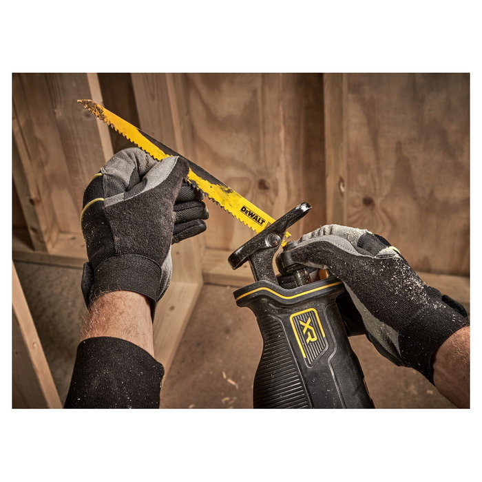 DeWalt DCS382N-XJ Sierra Sable Inalámbrica 18V