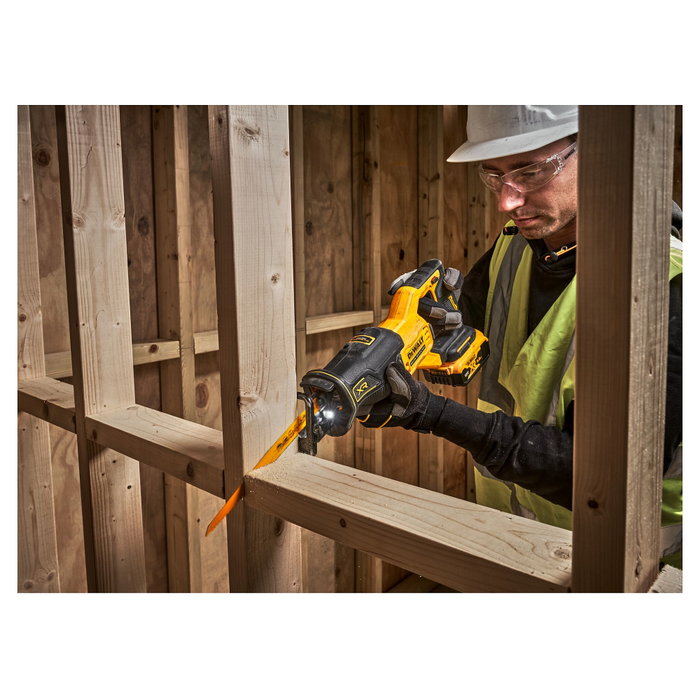 DeWalt DCS382N-XJ Sierra Sable Inalámbrica 18V