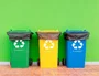 Q-connect Papelera Contenedor Plástico Verde para Envases de Vidrio 100L con Tapa y Ruedas 750x470x370 mm