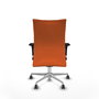 Silla Albacete confidente con mecanismo Sincro tapizada con Tela color Naranja. Equipada con Base aluminio, Brazos 1D y Ruedas 65 mm parqué