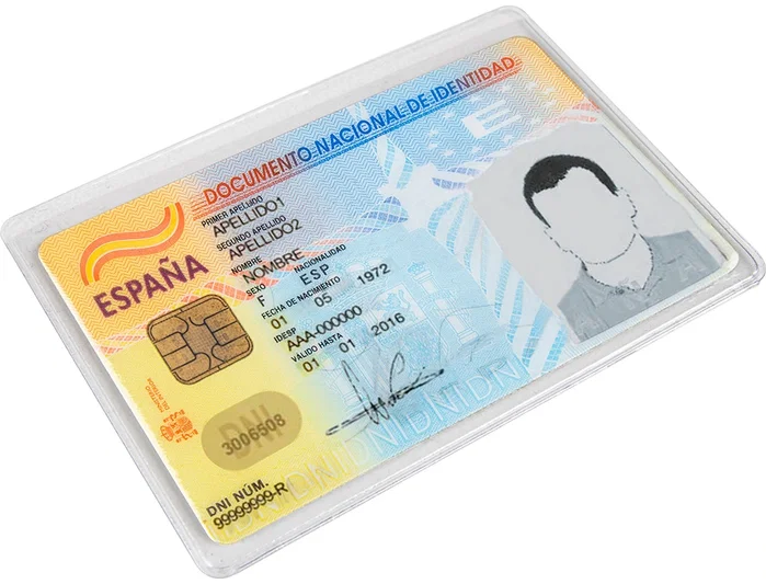 Q-connect Funda portadocumento DNI 130 micras PVC transparente con uñero
