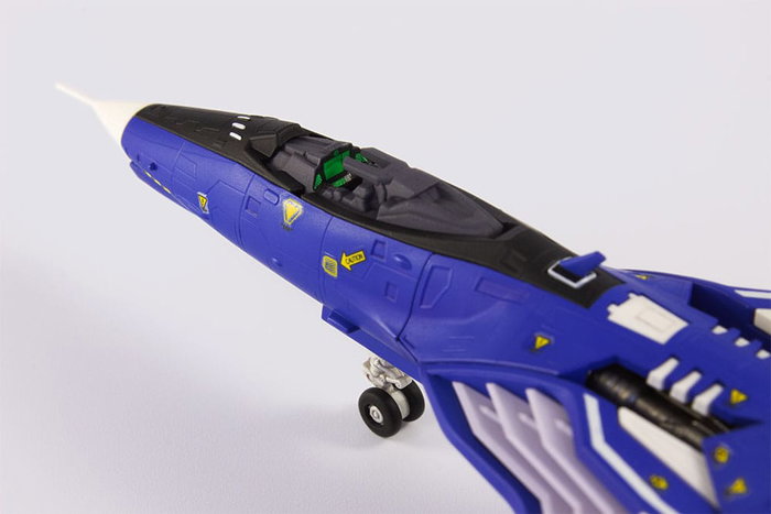 Raiden V Director´s Cut Maqueta Plastic Model Kit 1/100 FT-00004A Azuma 2P Color Ver. 18 cm