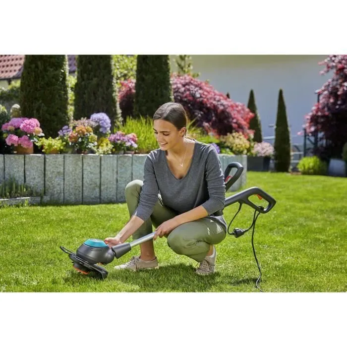 Gardena Recortadora de Hilo EasyCut 450/25 - 450 W, Ancho de Corte 25 cm, Mango Abatible