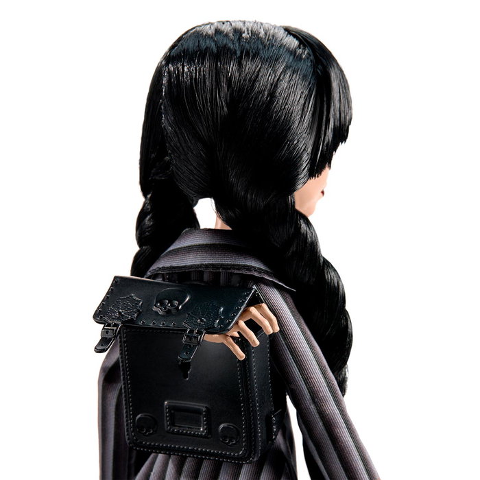 Mattel Monster High x Wednesday Muñeca Wednesday Addams con Uniforme de Academia Nevermore y Cosa