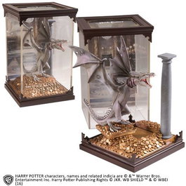 Harry Potter Estatua Magical Creatures Ukrainian Ironbelly 19 cm
